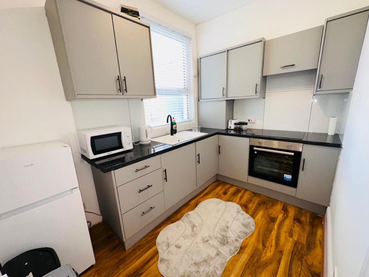 הייסטינגס Newley Refurbished One Bedroom Flat מראה חיצוני תמונה
